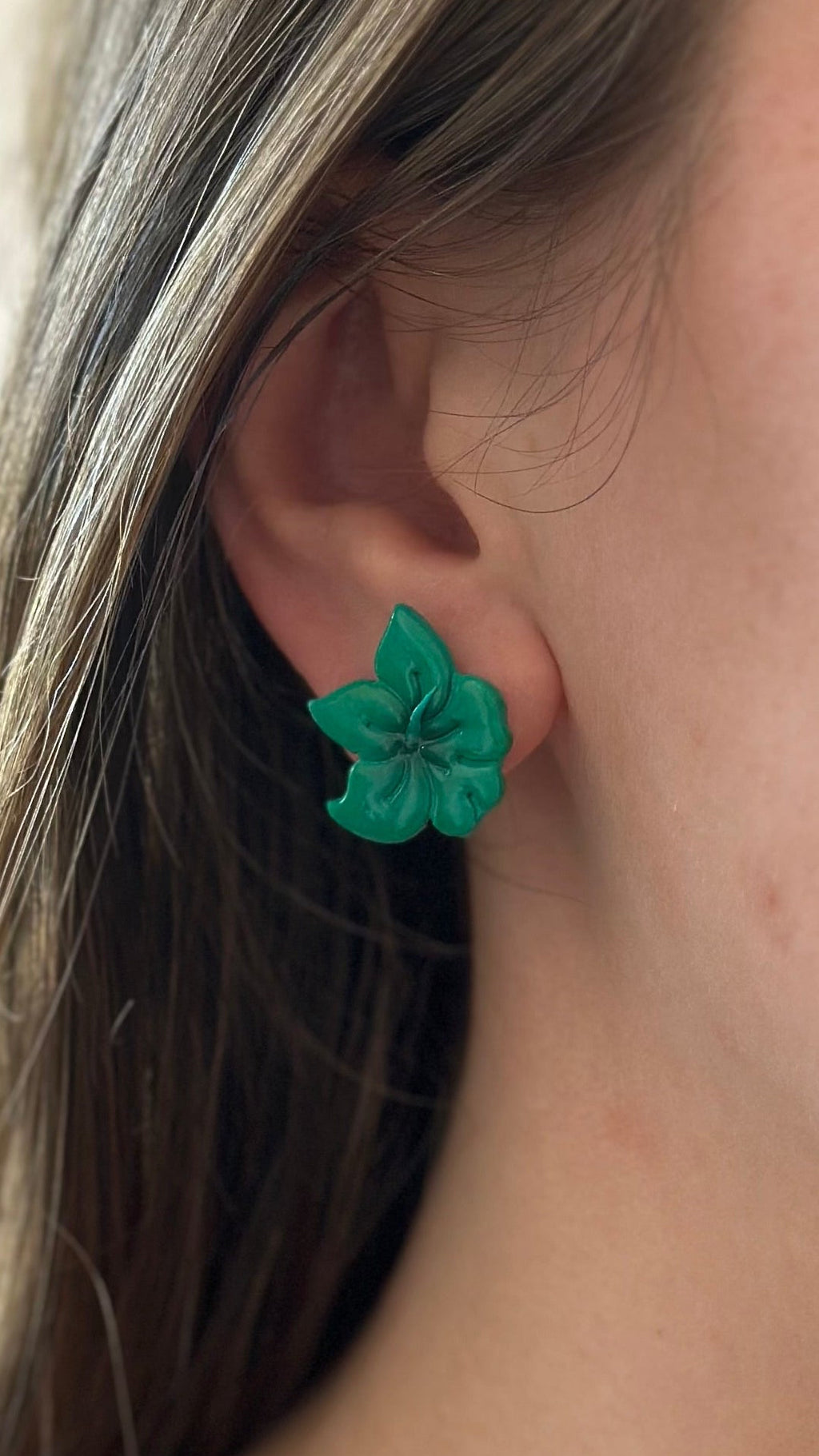 Puce d’oreille fleur d’hibiscus vert