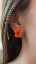 Puce d’oreille fleur d’hibiscus orange