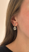 Boucle d’oreille goûte blanche léopard