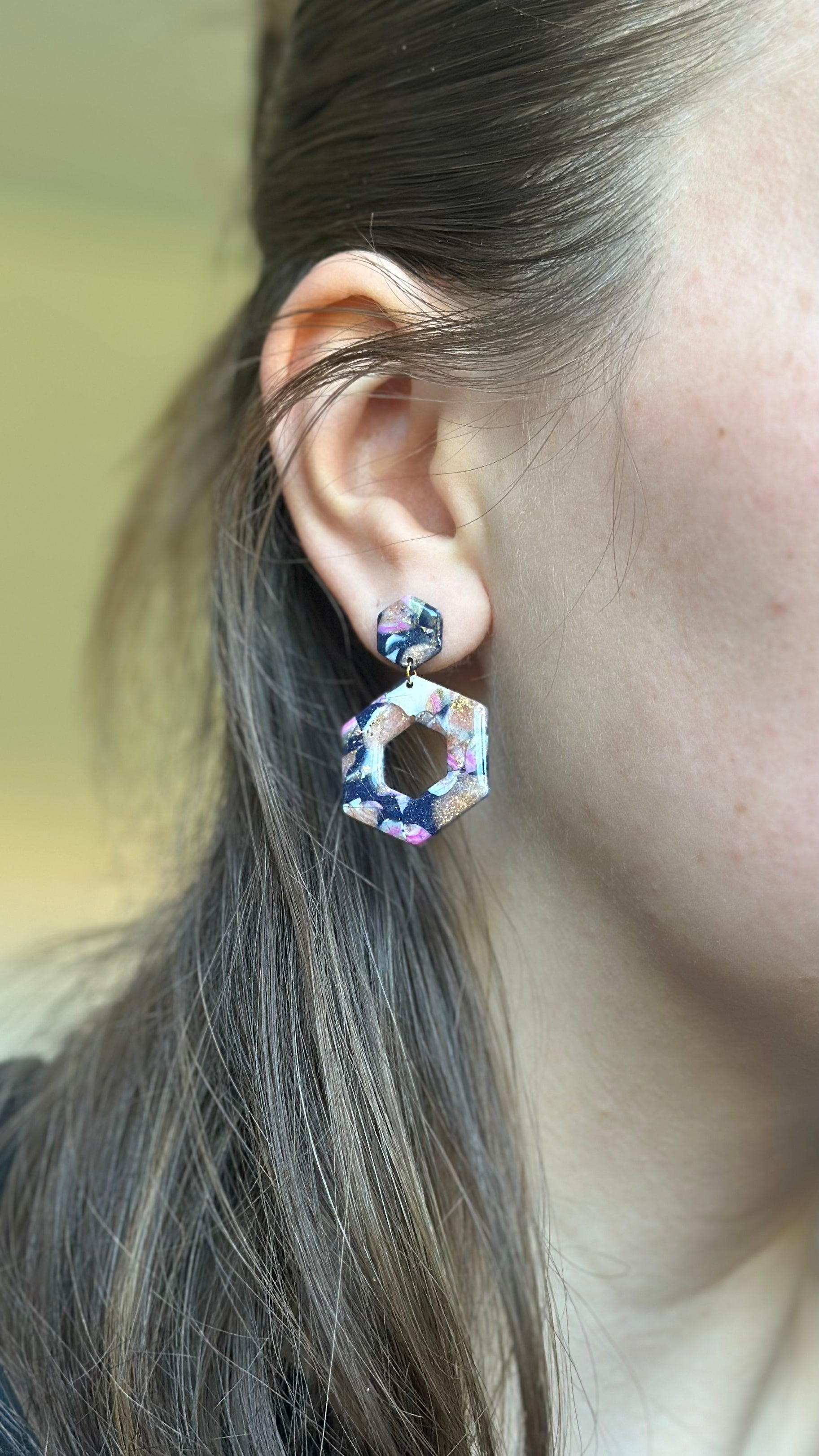 Boucle d’oreille carré marbre bleu